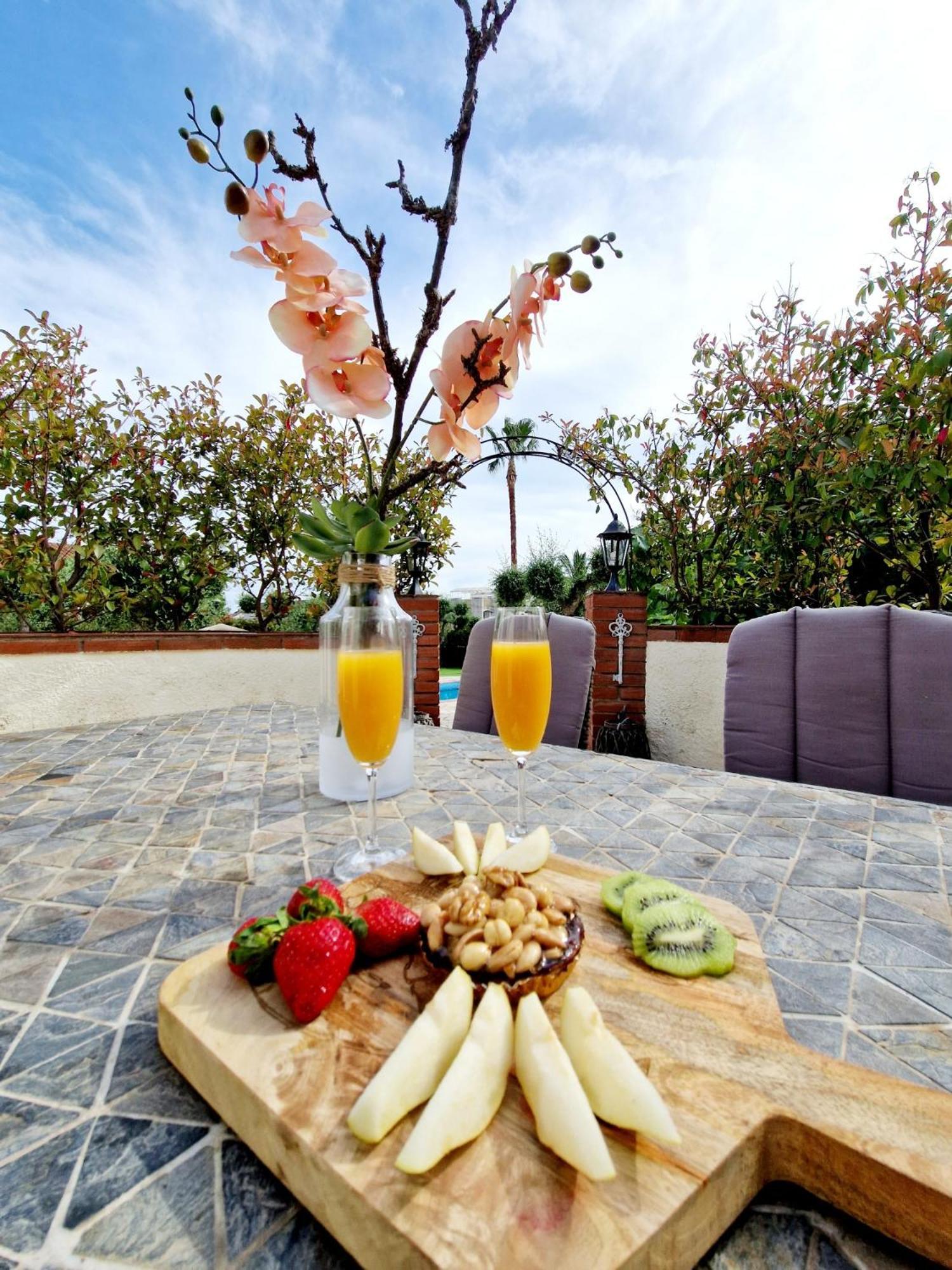 New Holiday House "Casa Mialina" With Private Pool, 300M To Beach Cambrils Exterior foto